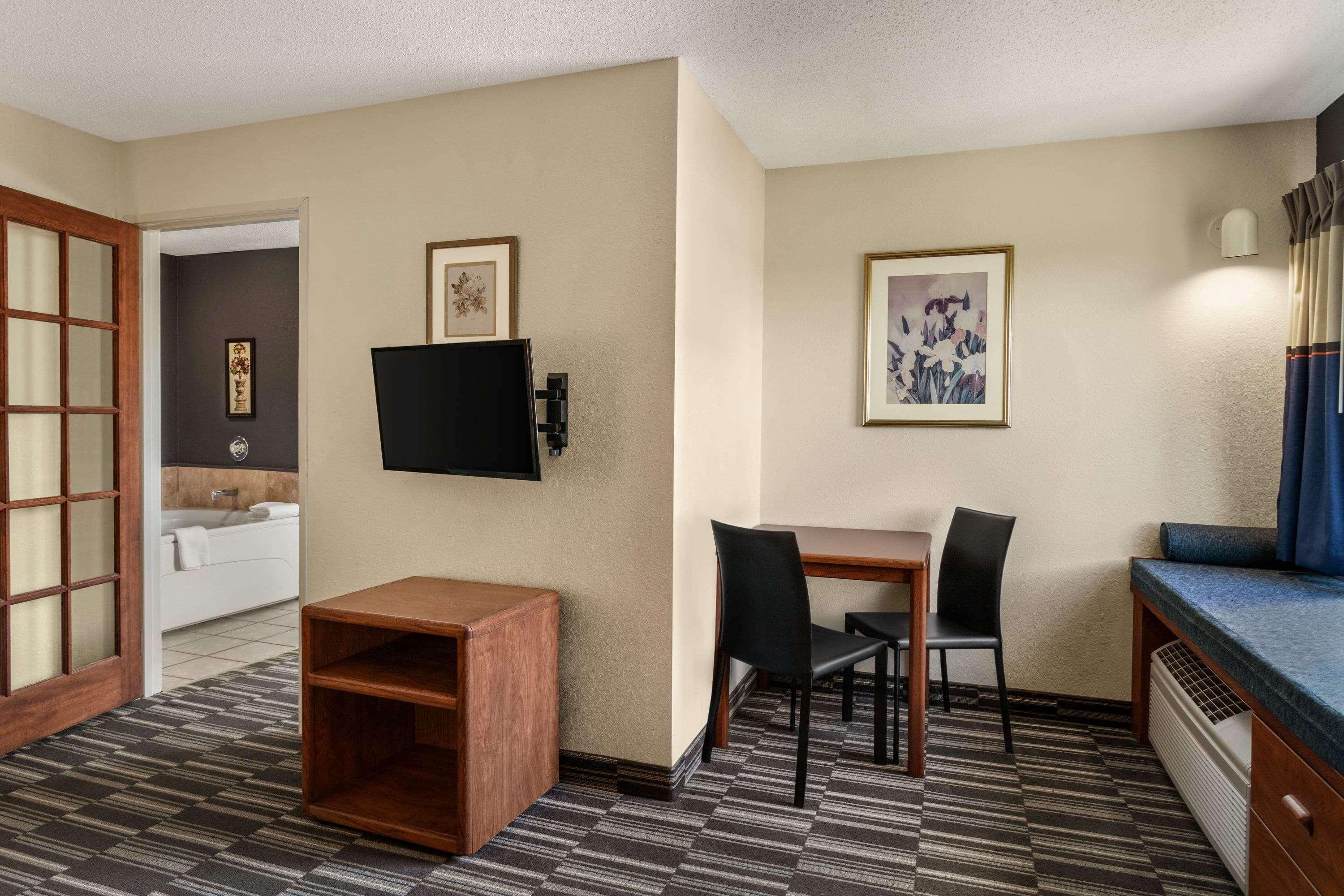 Microtel Inn And Suites - Inver Grove Heights Zewnętrze zdjęcie